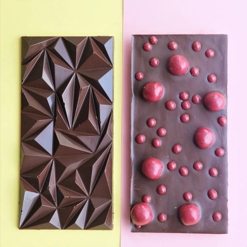 Cioccolato Fondente Monorigine 71% Madagascar con croccantini al lampone