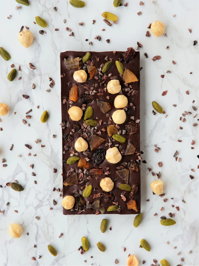 Cioccolato fondente monorigine 71% Madagascar & frutta secca (vegano)