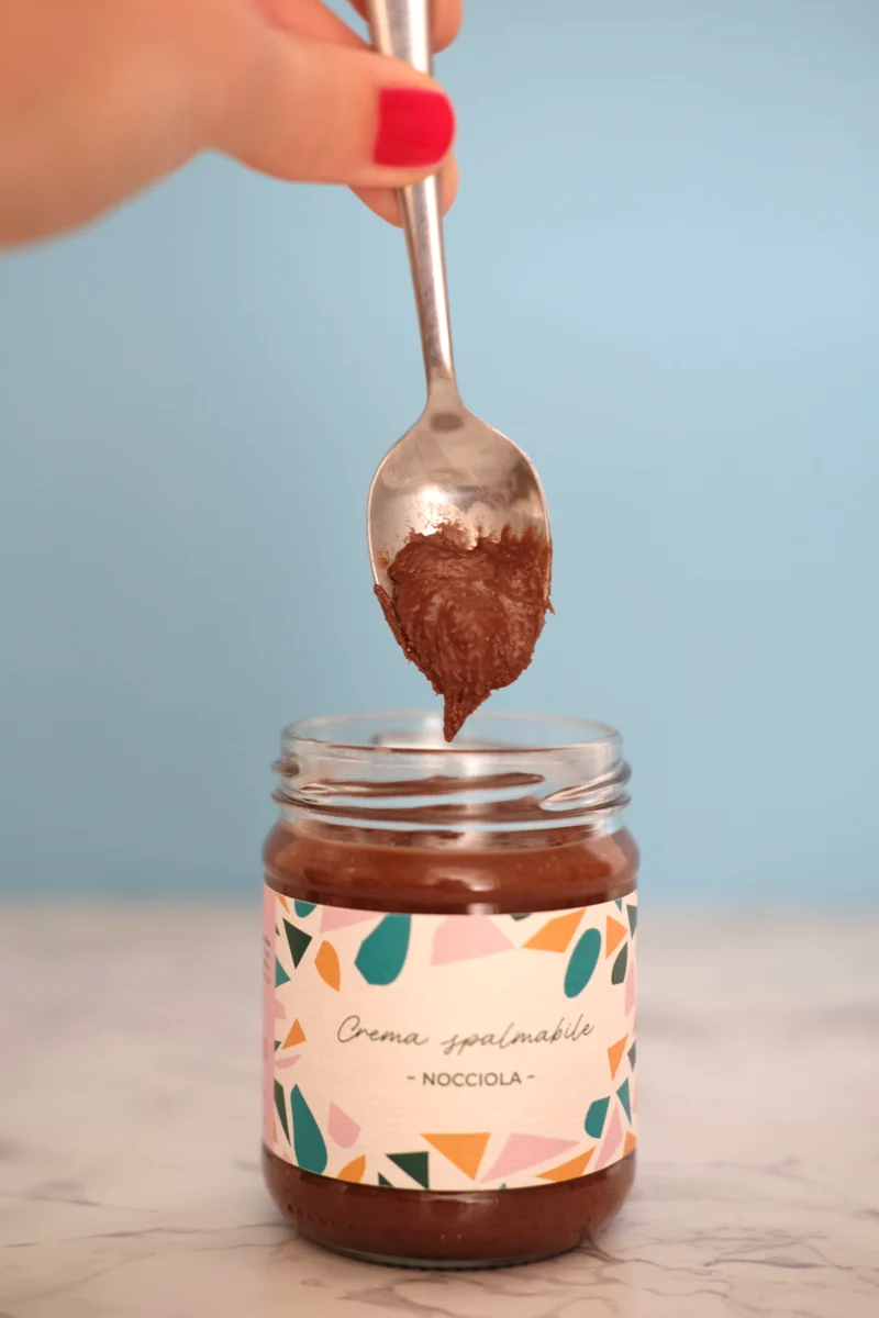 Crema spalmabile alla nocciola (vegano)