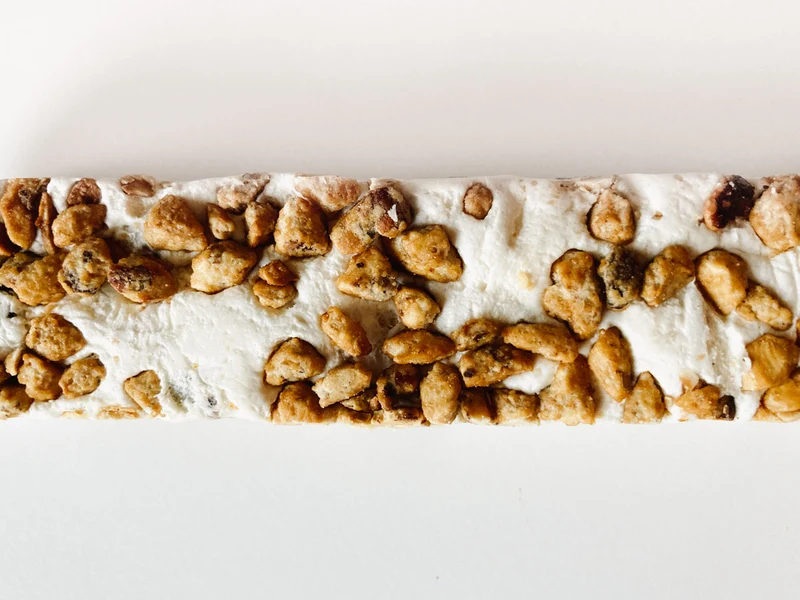 Barretta Torrone Nocciole Pralinate