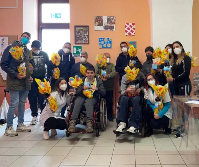 UOVO FONDENTE BOTTEGA EQUA - DOPPIA SORPRESA CENTRI DIURNI