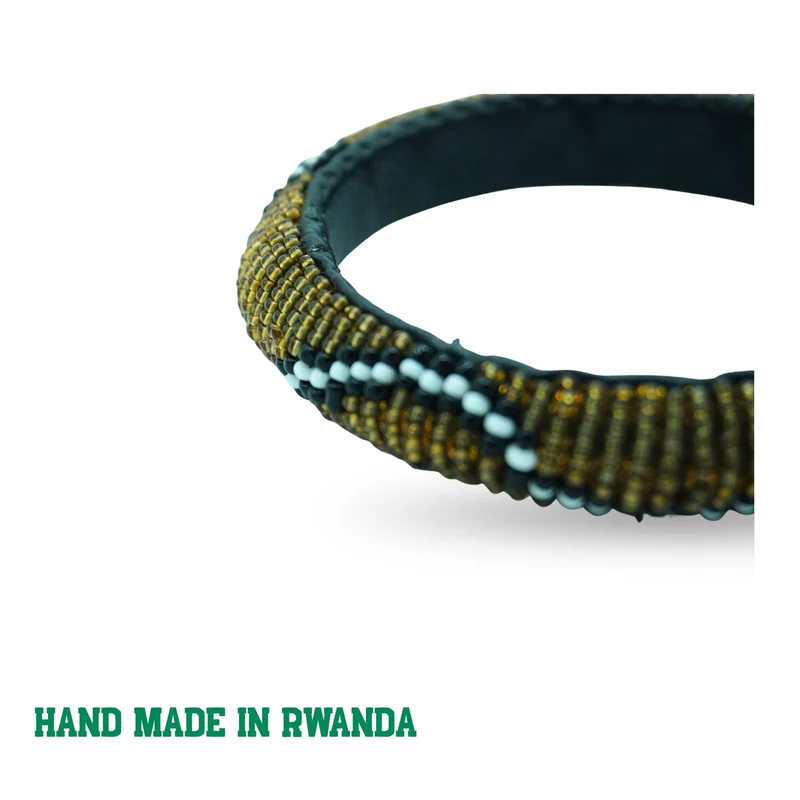 Bracciale con perline dorate
