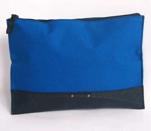 Pochette Piccola