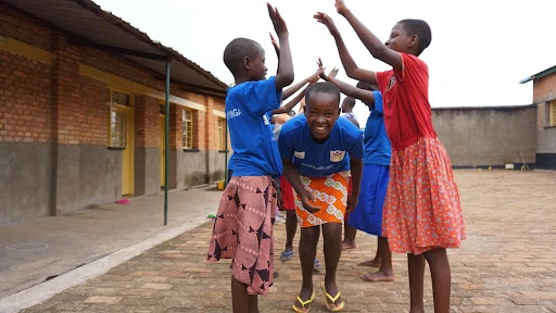 EQUO-UOVO 2 META' A SOSTEGNO DEL PROGETTO RWANDA